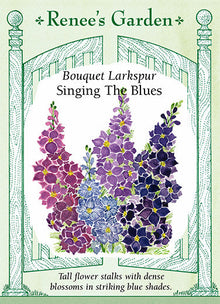 Visuel officiel de Renee's Garden associé aux semences de Pieds-d’alouette en mélange Singing the Blues, référence RN5921. Ce mélange porte des fleurs doubles bleues, bleu-violet, blanc bleuté ou blanches, sur des hampes de 90 à 120 cm (3 à 4 pi). Le semencier souligne leur intérêt pour la coupe et le séchage. Toutes les parties sont signalées comme toxiques si elles sont ingérées.