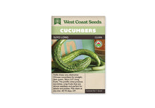 Sachet beige de semences Suyo Long avec une bande verte au-dessus du nom. La photographie montre plusieurs longs concombres verts, fortement courbés, à peau striée et bosselée. Ils reposent sur une surface verte devant un fond coloré. Un logo biologique canadien apparaît à droite de la photo. Le texte anglais se situe dans la partie inférieure.