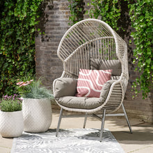 Chaise œuf en rotin gris – Collection Fermo