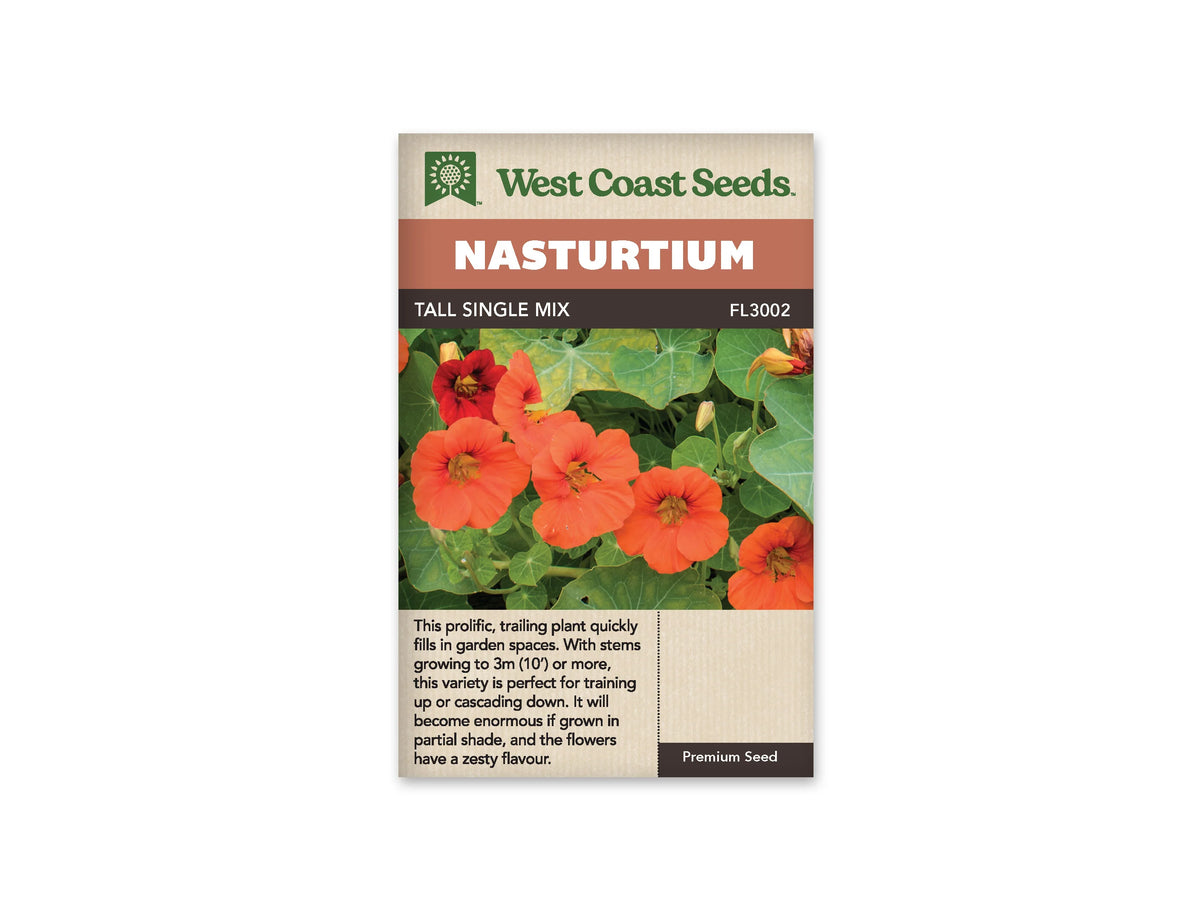 Sachet Tall Single Mix de West Coast Seeds sur fond blanc. La photo montre plusieurs fleurs orange et une fleur rouge foncé parmi des feuilles rondes vertes aux nervures pâles. Des boutons fermés dépassent du feuillage. Le bandeau orange porte Nasturtium; la bande brune indique Tall Single Mix et FL3002. Un texte descriptif occupe le bas du sachet.
