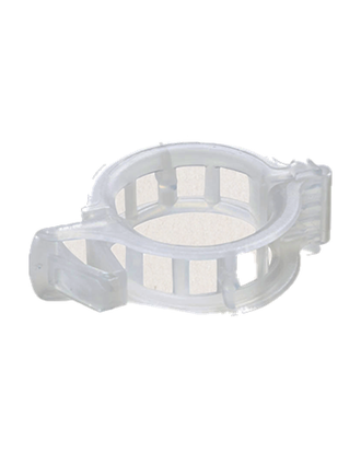 100 Attaches transparentes à tuteurage pour tomates — photo sur fond blanc