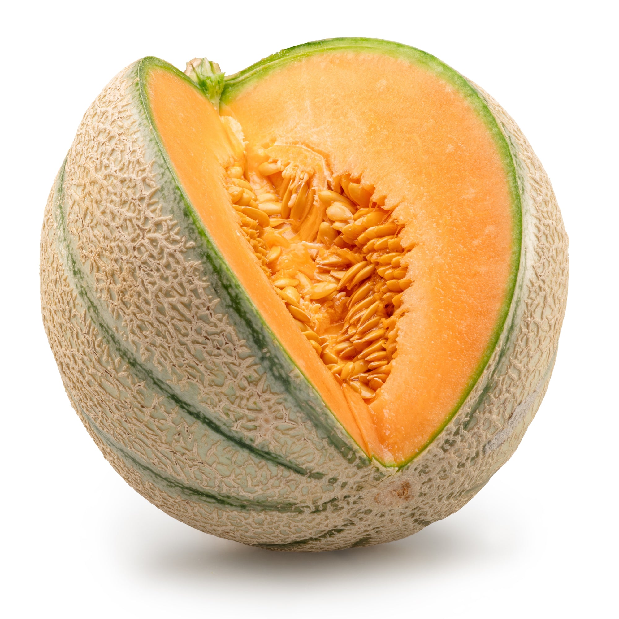 Photo de Cantaloup ‘Magnifisweet’ F1. Ce fruit ovale se distingue par sa chair orange saumon foncé, douce et juteuse, enveloppée d’une écorce légèrement brodée avec des sutures discrètes mais élégantes. Les fruits présentent cette forme : ovale. Le visuel permet d’observer les contours, les teintes et la disposition des éléments présentés.