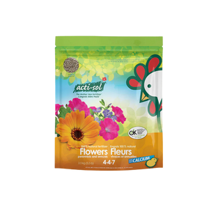 Sac d’engrais naturel Acti-Sol pour fleurs vivaces et annuelles 4-4-7 en format 2,5 kg, conçu pour favoriser une floraison abondante et soutenir la vigueur des plantes ornementales.