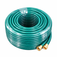 Tuyau d’arrosage souple – 3/4 po × 25 pi sur fond blanc