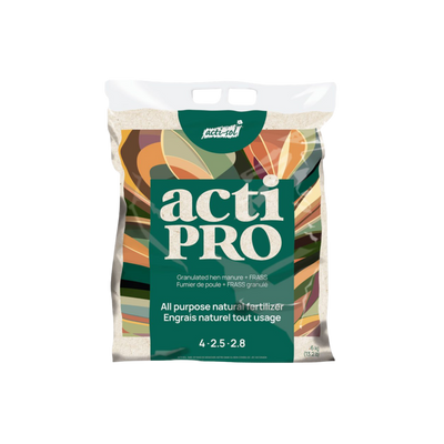 Engrais naturel ACTIPRO à base de fumier de poule et de frass d’insectes, avec analyse garantie 4-2.5-2.8 pour soutenir la fertilité du sol et la croissance des cultures.