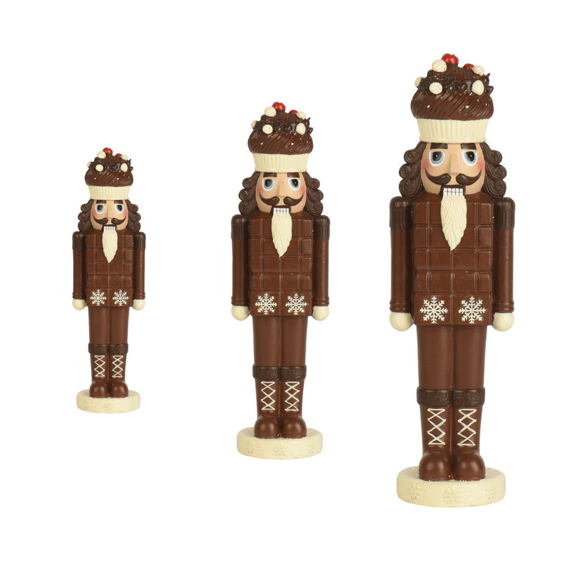 Casse-noisette de Noël en polyrésine – Brun — toutes les variantes sur fond blanc