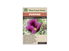 Sachet Hungarian Blue de West Coast Seeds sur fond blanc. La photo montre une fleur simple violette et magenta, aux bases des pétales plus sombres. Son centre vert jaunâtre est entouré d’étamines. Du feuillage, de la terre et de petites fleurs blanches apparaissent à l’arrière. Le bandeau orange indique Poppies et la bande brune Hungarian Blue, code FL1225.
