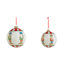 Boule de Noël casse-noisette Big Top – 5 po — toutes les variantes sur fond blanc