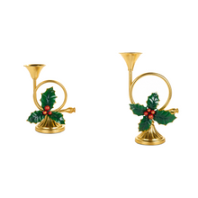Chandelier cor français doré avec houx — toutes les variantes sur fond blanc