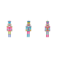 Ornement casse-noisette Candy Shop – 6 po — toutes les variantes sur fond blanc