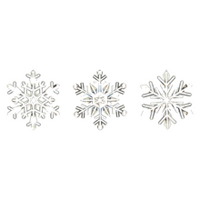 Ornement flocon de neige transparent – 9 po — toutes les variantes sur fond blanc