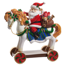 Figurine père Noël sur cheval jouet – 15,5 po — toutes les variantes sur fond blanc