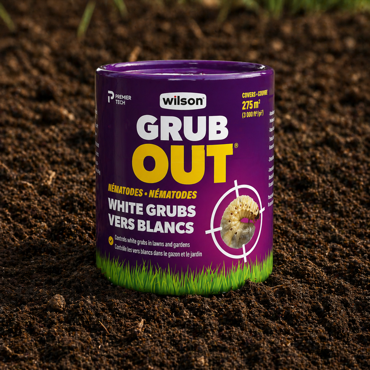 Contenant Wilson Grub Out Nématodes pour contrôler les vers blancs dans le gazon et le jardin, présenté sur un sol de terre avec un visuel de larve.