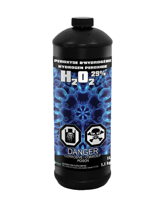 Peroxyde D'Hydrogène 29% — photo sur fond blanc