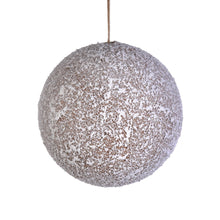 Boule Givrée  Beige  4.75"