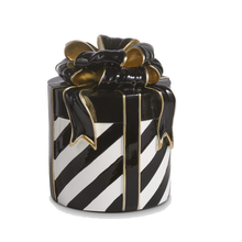 Cadeau décoratif de Noël noir et or — 8 po — vue individuelle sur fond blanc