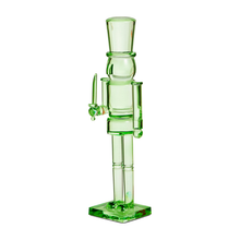 Casse-noisette décoratif fluo – 11,5 po — Vert — vue individuelle sur fond blanc