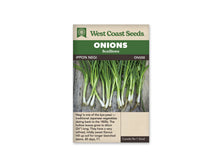 Sachet beige de semences Ippon Negi avec bandeau vert et nom sur fond brun. Des oignons verts sont étalés sur des planches de bois gris. Les longues feuilles fines se croisent en haut de la photographie, tandis que les bases blanches et les petites racines restent visibles en bas. Les plants sont disposés séparément, sans lien.