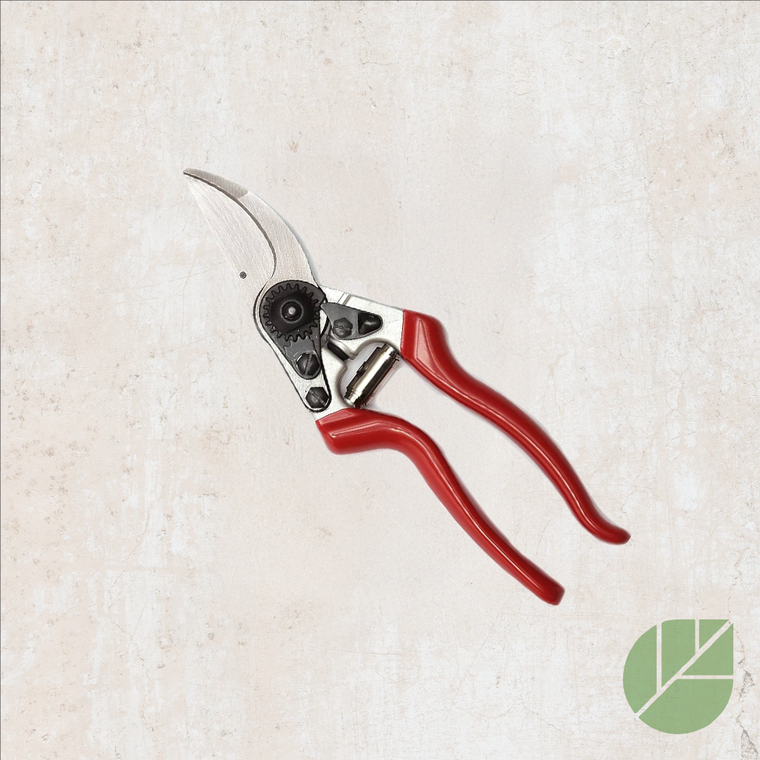 Left-handed bypass pruner