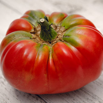 Visuel principal associé à Tomate 'German Johnson', semences offertes par Cutleaf Seed. Cette image accompagne la fiche pour relier clairement le produit à son emballage ou à la culture présentée. Elle complète les renseignements de semis, de culture et de récolte, sans remplacer les indications propres au lot ni les conseils détaillés figurant sur le sachet.