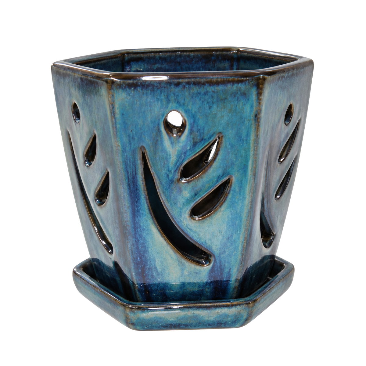 Pot à orchidée ajouré bleu en céramique avec soucoupe sur fond blanc
