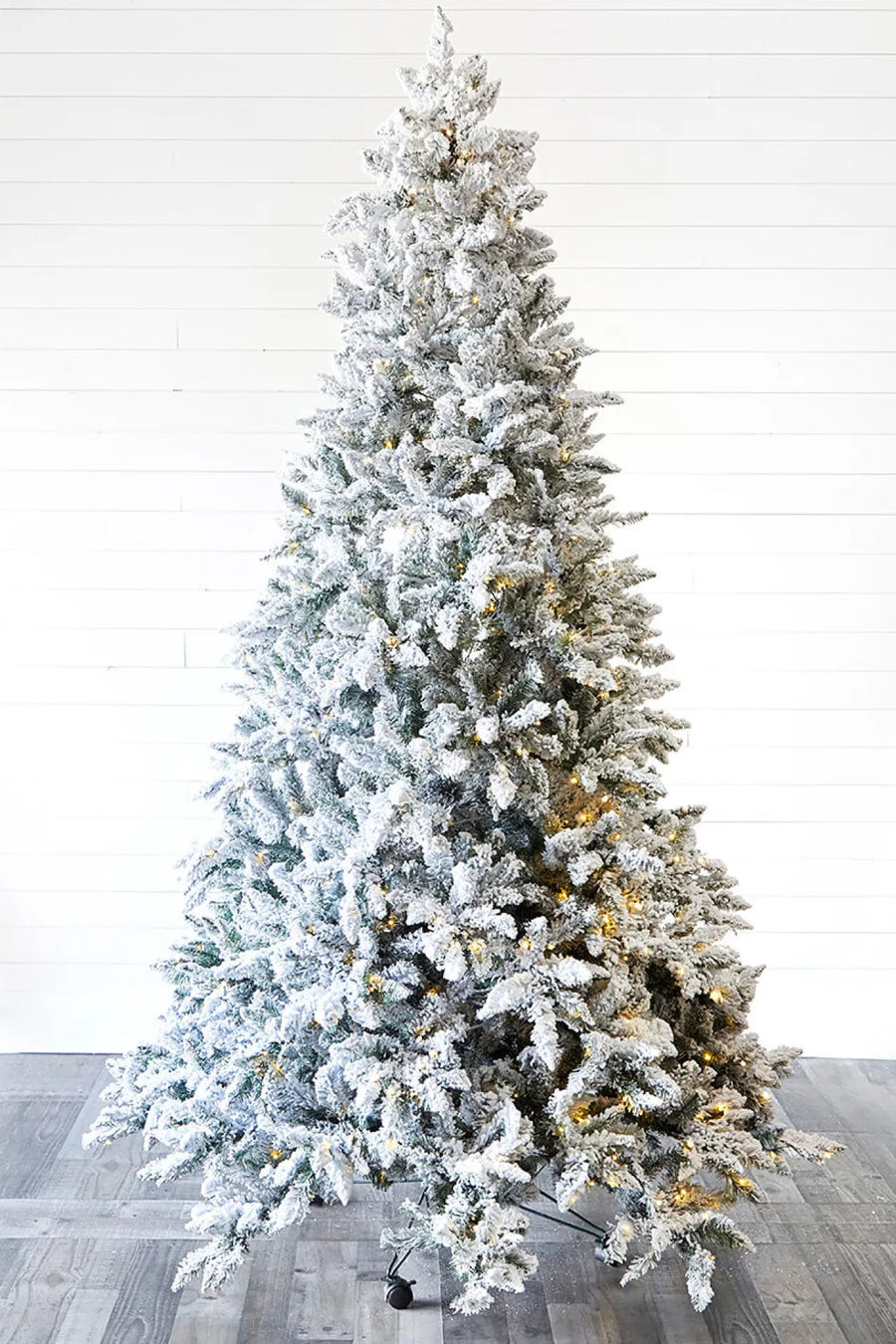 Sapin de Noël artificiel Aleutian – 9 pi × 69 po