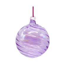 Boule en verre tourbillonnante irisée lilas – 120 mm