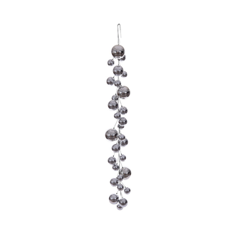 Guirlande 6' composée de boules argentées de grosseurs variées