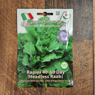 Image de Rapini sans tête (40–60 jours) ( Brassica oleracea ). Rapini sans tête (40–60 jours) est une variété destinée au potager et convient aux jardiniers qui souhaitent suivre une culture clairement identifiée du semis à la récolte. Son nom botanique est Brassica oleracea. Le sachet permet de planifier les semis selon la saison, l’espace disponible et les conditions propres au jardin.