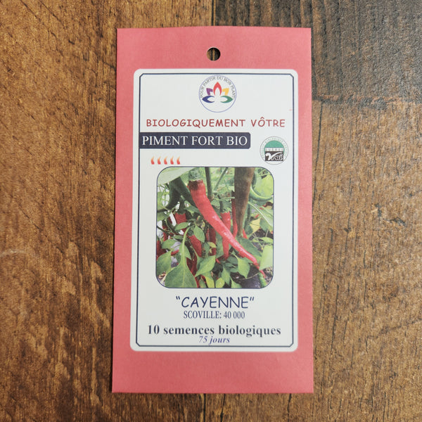 Organic red hot pepper 'Cayenne'