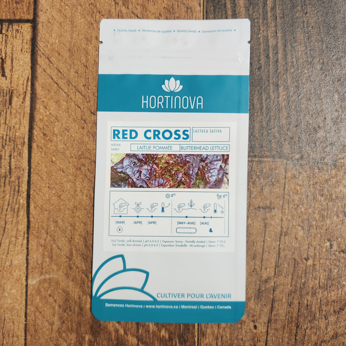 Semences Hortinova de Laitue pommée rouge 'Red Cross', produit destiné au potager et présenté pour identifier clairement le cultivar avant le semis. Vue 2 de l'emballage ou du produit, à utiliser comme repère visuel avec les conseils de culture, l'exposition, l'arrosage et la récolte indiqués dans la fiche française de Pépinière.ca.