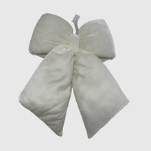 Ornement en forme de boucle de velours – Blanc – L. 19 po