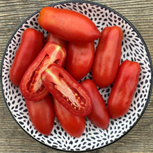 Organic Italian 'Ten Fingers of Naples' Tomato