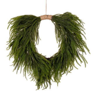 Couronne en cœur de pin Norfolk avec jute – vert