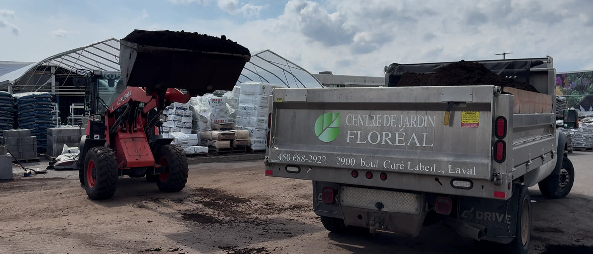 Terre, compost et vrac au Centre de Jardin Floréal à Laval